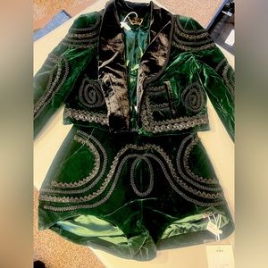 Sunyuer Studio Velour Outfit, size medium